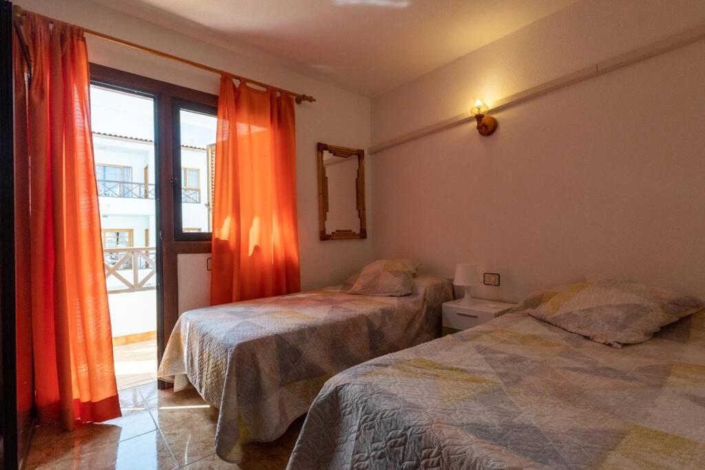 Apartamento Con 2 Terrazas En Los Cristianos Luaran gambar